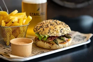 Burger et frites de "Straling Burger"